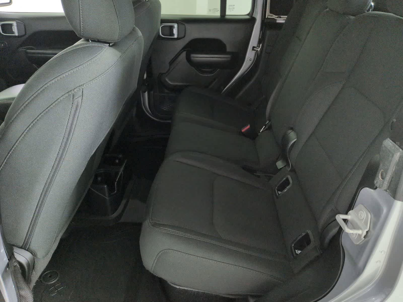 Used 2021 Jeep Gladiator Sport image 19