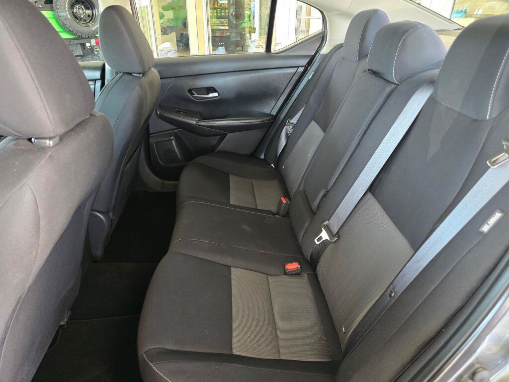 Used 2021 Nissan Sentra SV FWD image 36