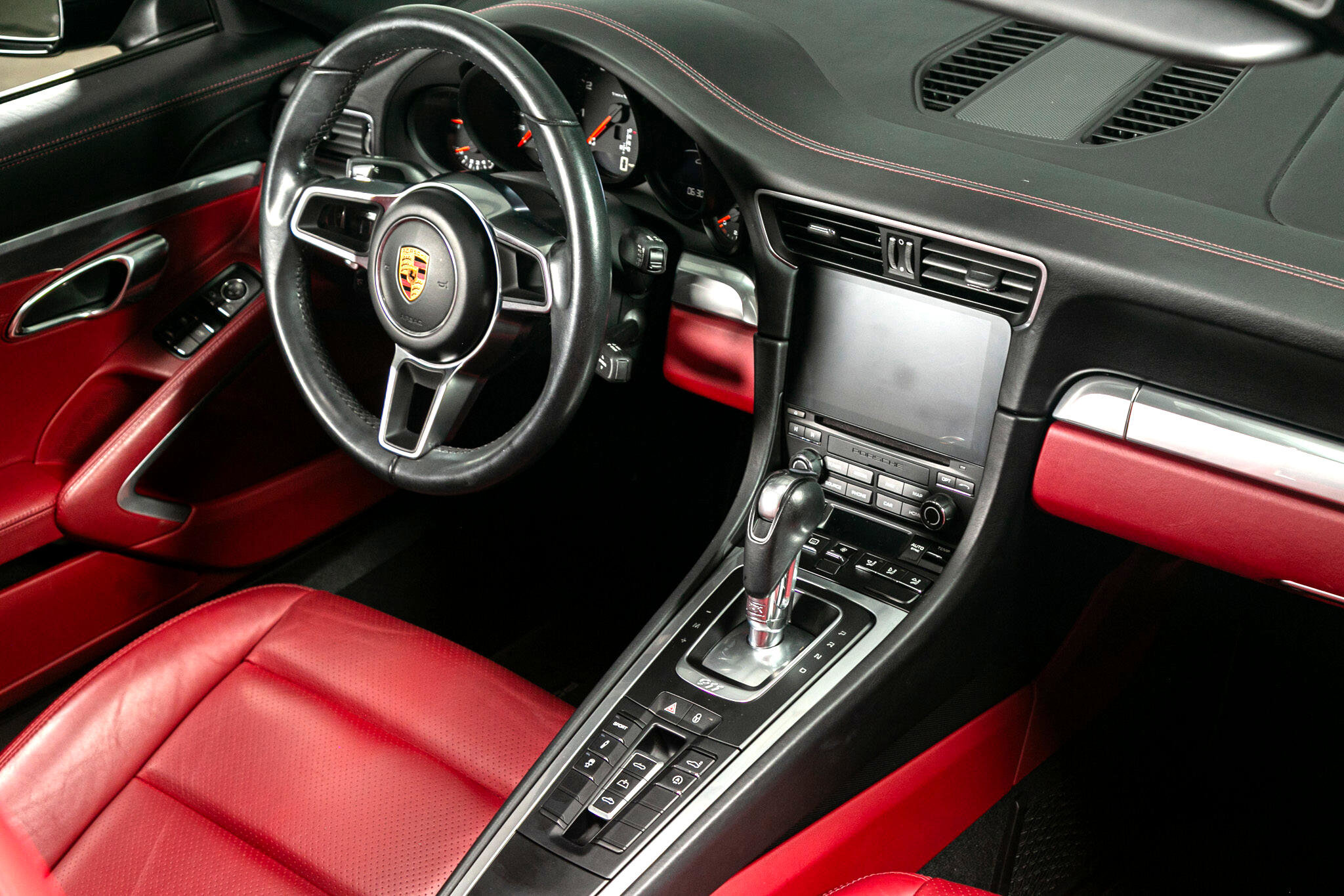 Used 2017 Porsche 911 Carrera image 29