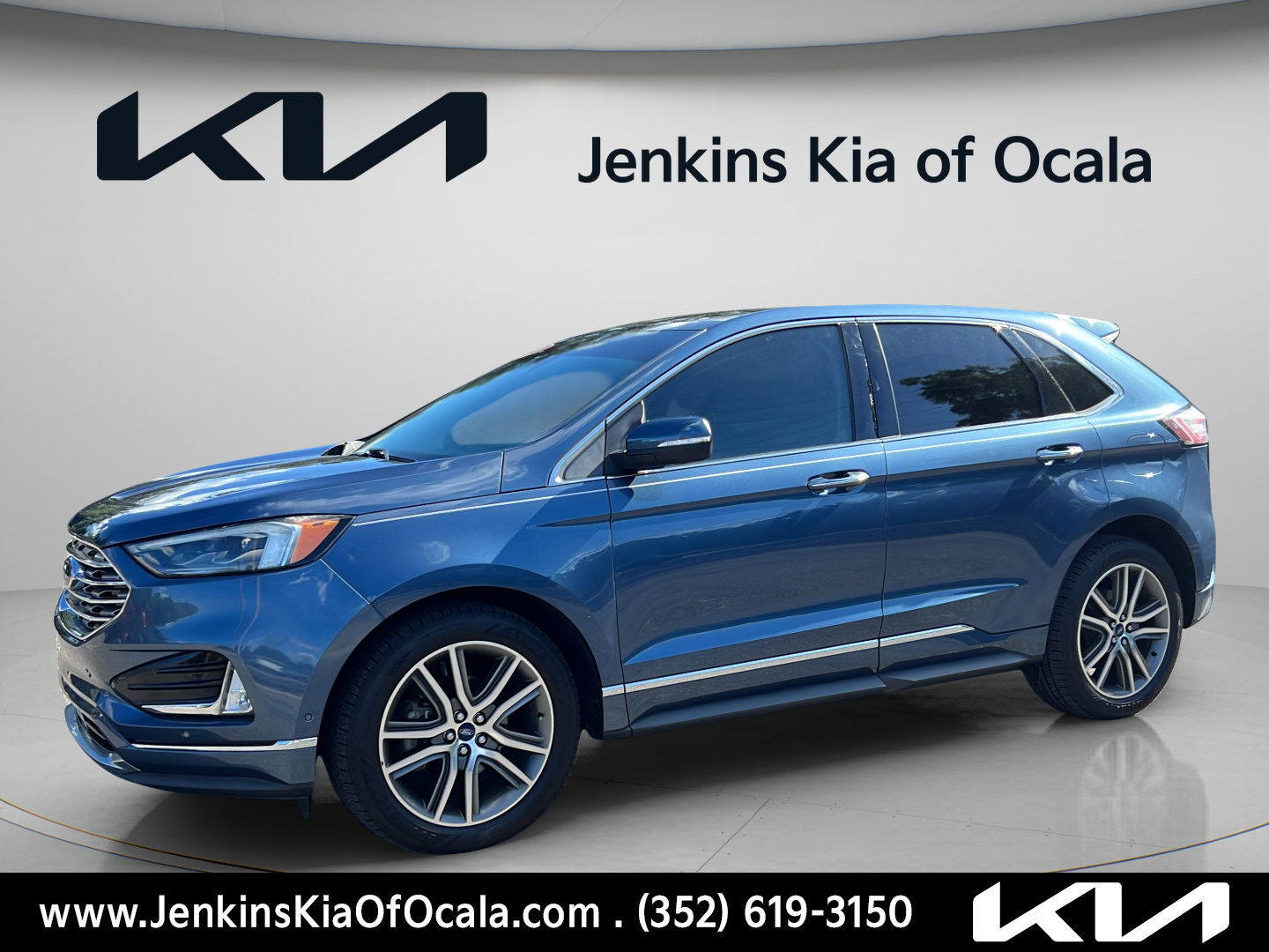 Used 2019 Ford Edge Titanium w/ Equipment Group 301A FWD image 7