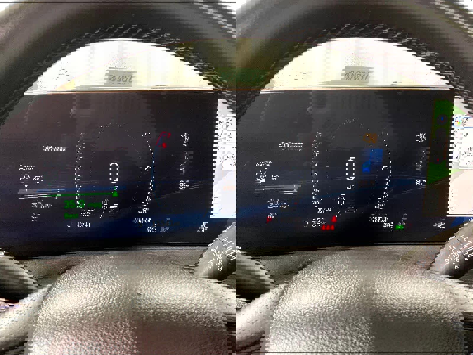 Used 2025 Cadillac XT4 Sport image 25