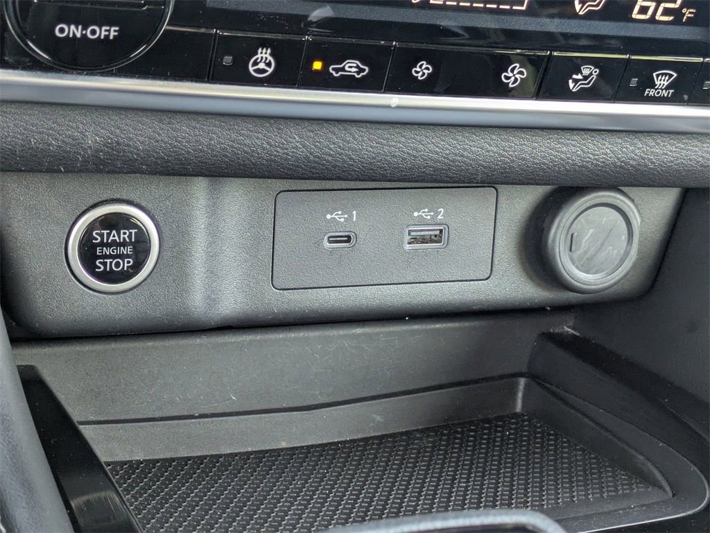 Used 2023 Nissan Rogue SL image 22