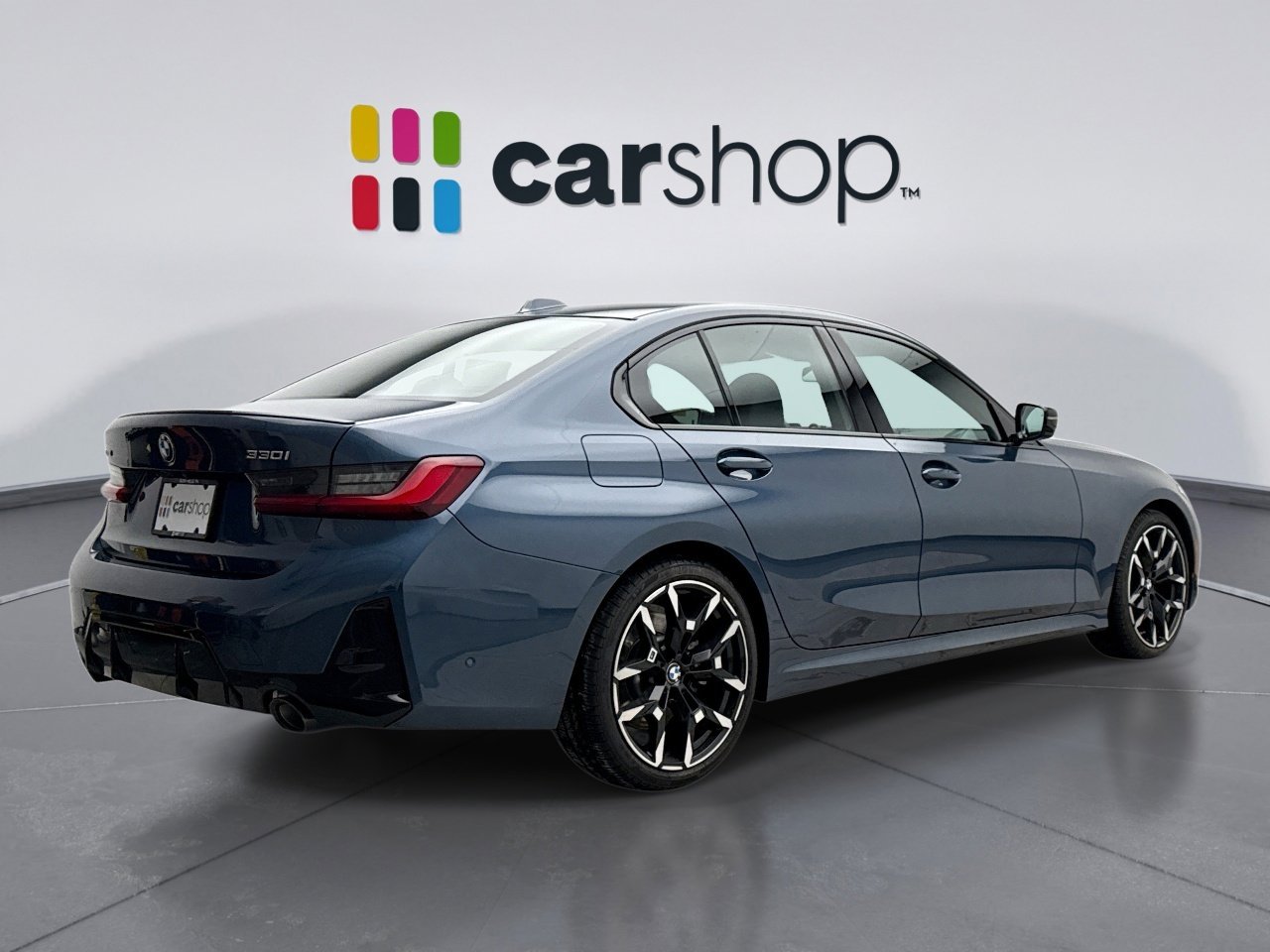Used 2025 BMW 330i xDrive Sedan w/ M Sport Package image 5