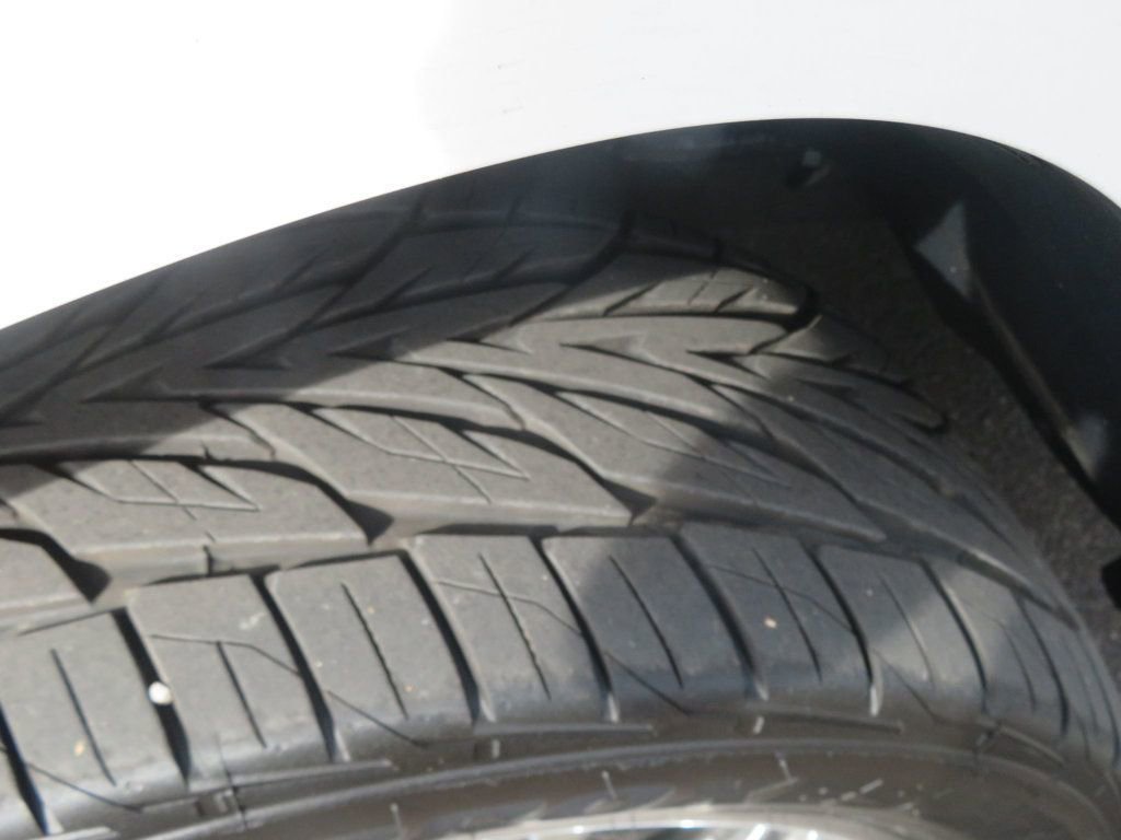 Used 2008 Chevrolet Avalanche LTZ w/ LTZ Preferred Equipment Group image 17