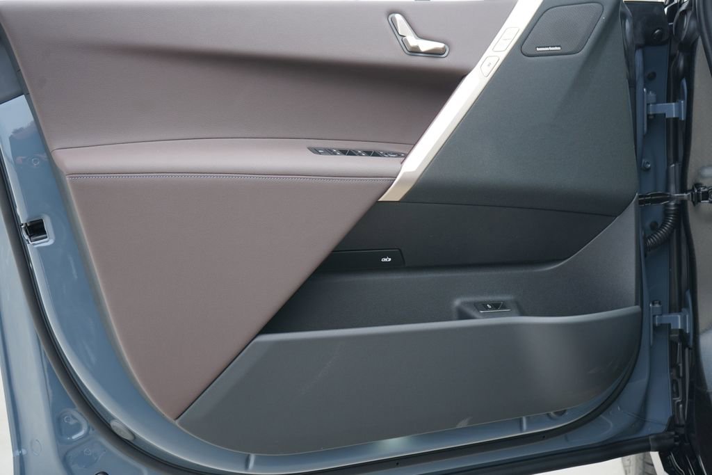 New 2026 BMW iX xDrive45 image 8