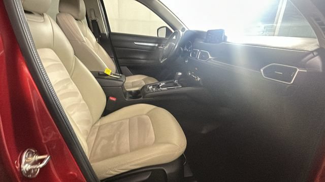 Used 2018 MAZDA CX-5 Touring w/ Preferred Equipment Package FWD image 28