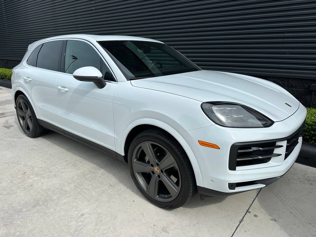 Certified 2024 Porsche Cayenne AWD/4WD image 12