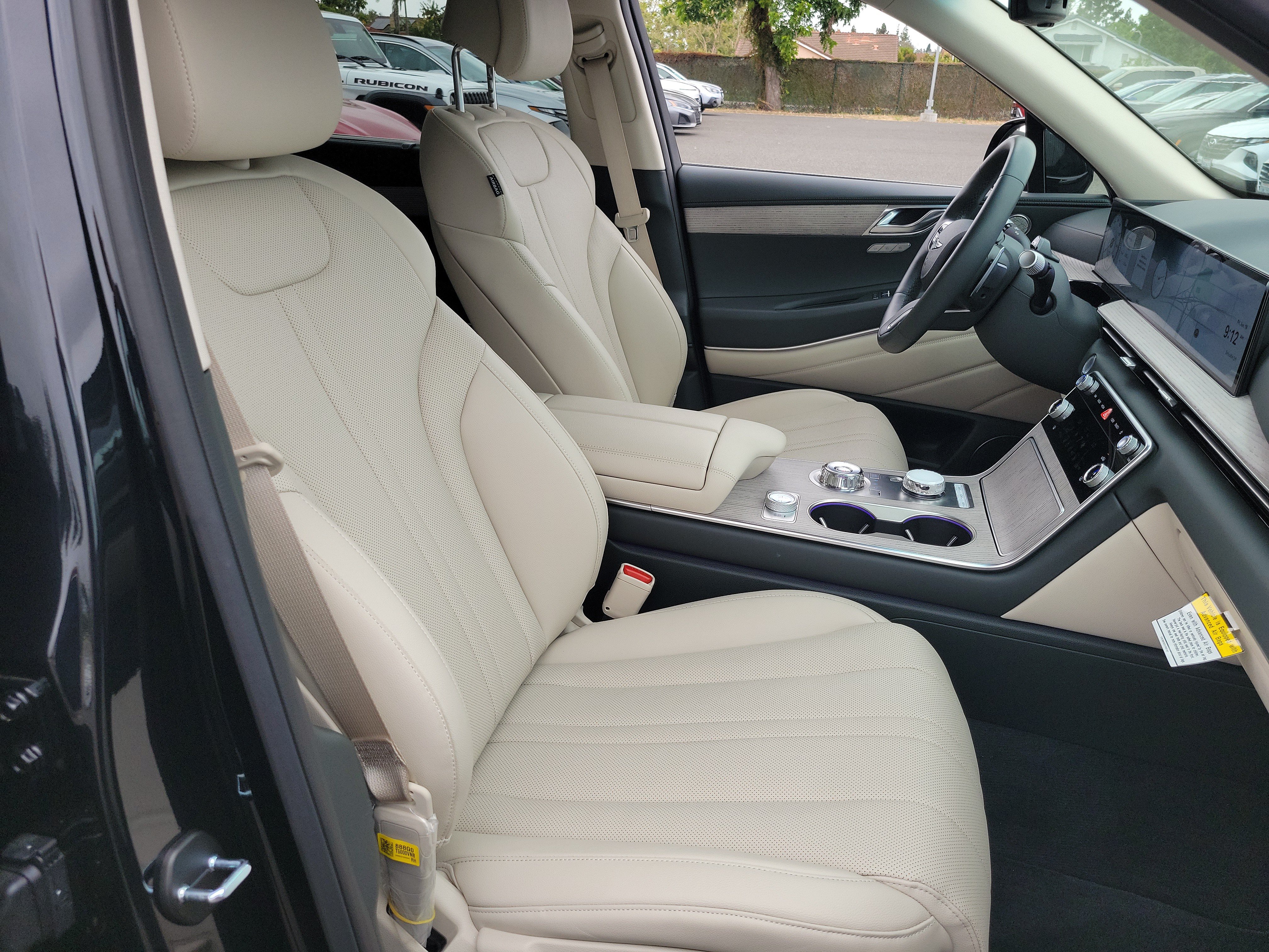 Certified 2026 Genesis GV80 2.5T Select AWD/4WD image 22