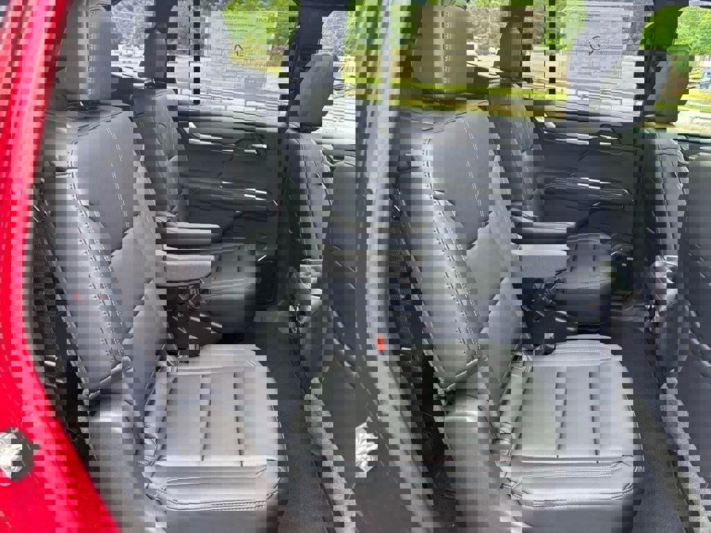 New 2025 GMC Acadia Elevation w/ Elevation Premium Package image 32