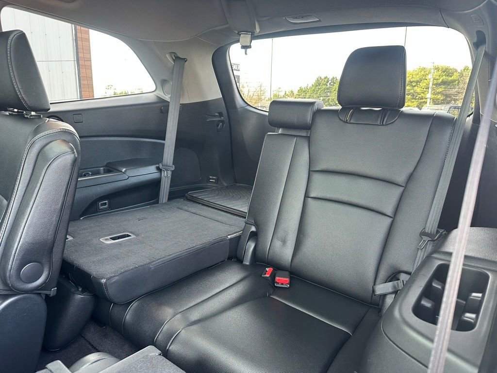 Used 2017 Honda Pilot Elite image 12