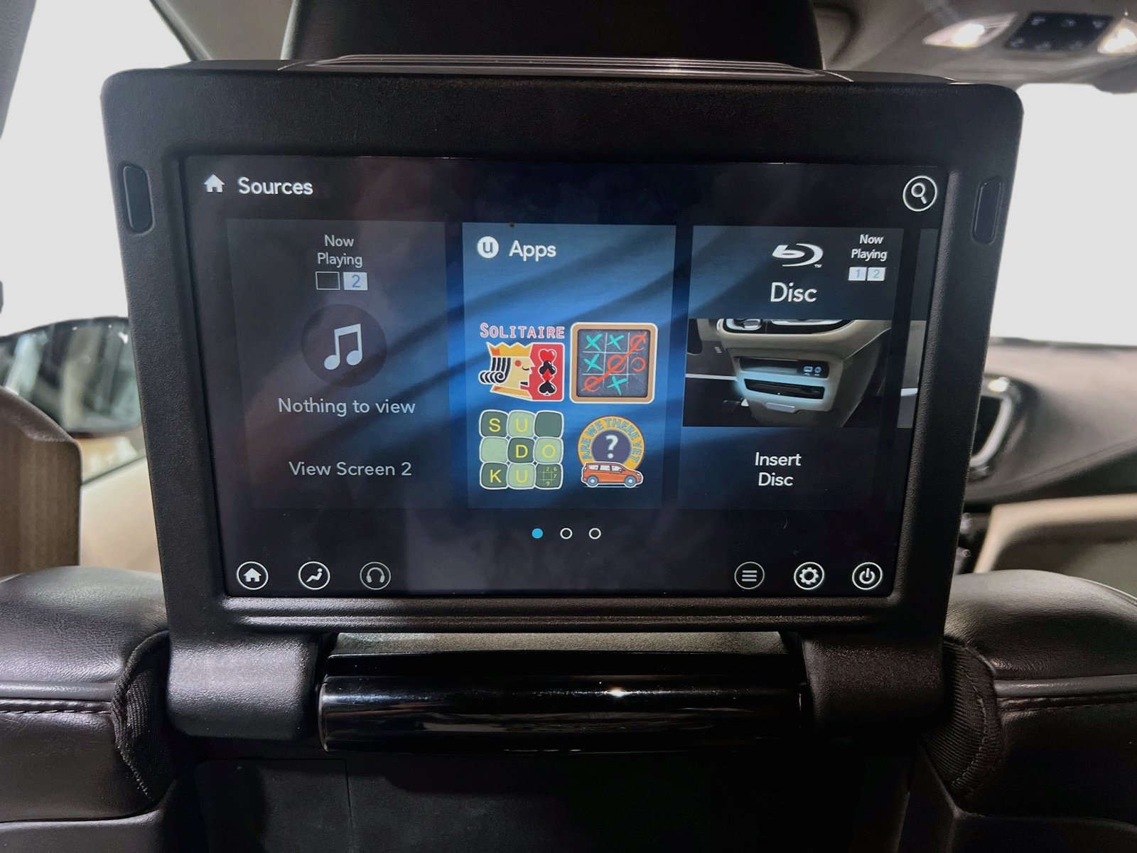 Used 2020 Chrysler Pacifica Limited FWD image 24