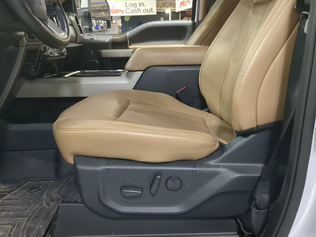 Used 2022 Ford F250 Lariat w/ Lariat Ultimate Package AWD/4WD image 15