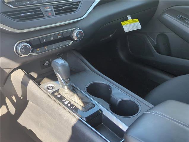 Used 2022 Nissan Altima 2.5 S FWD image 14