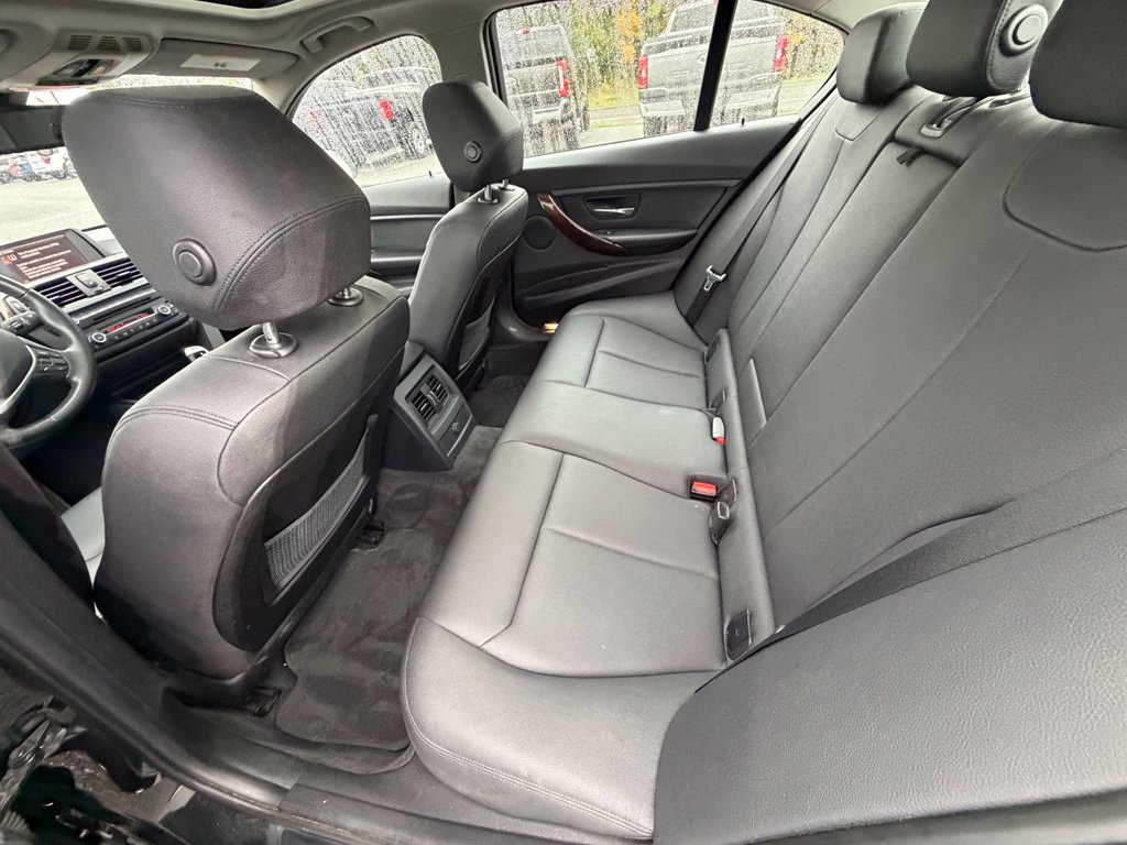 Used 2014 BMW 328d xDrive Sedan AWD/4WD image 45
