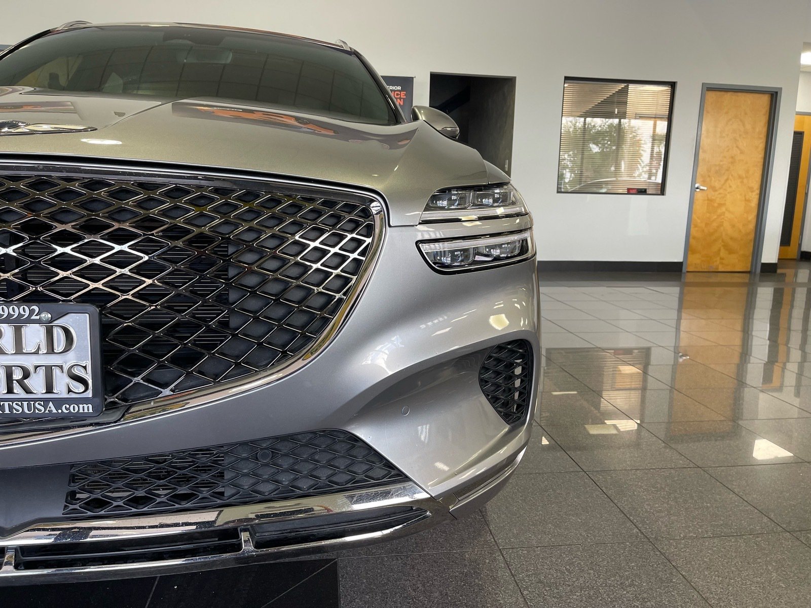Used 2025 Genesis GV70 2.5T w/ Advanced Package AWD/4WD image 10