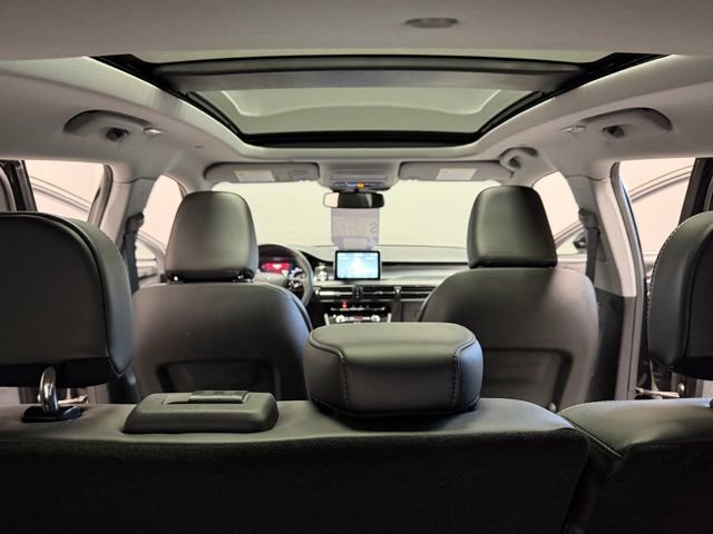 Used 2022 Lincoln Corsair AWD w/ Premium Package image 30