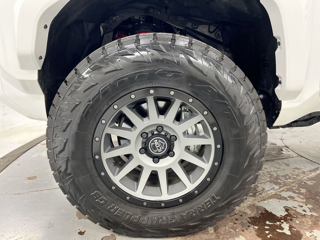 Used 2025 Toyota 4Runner TRD Pro AWD/4WD image 28