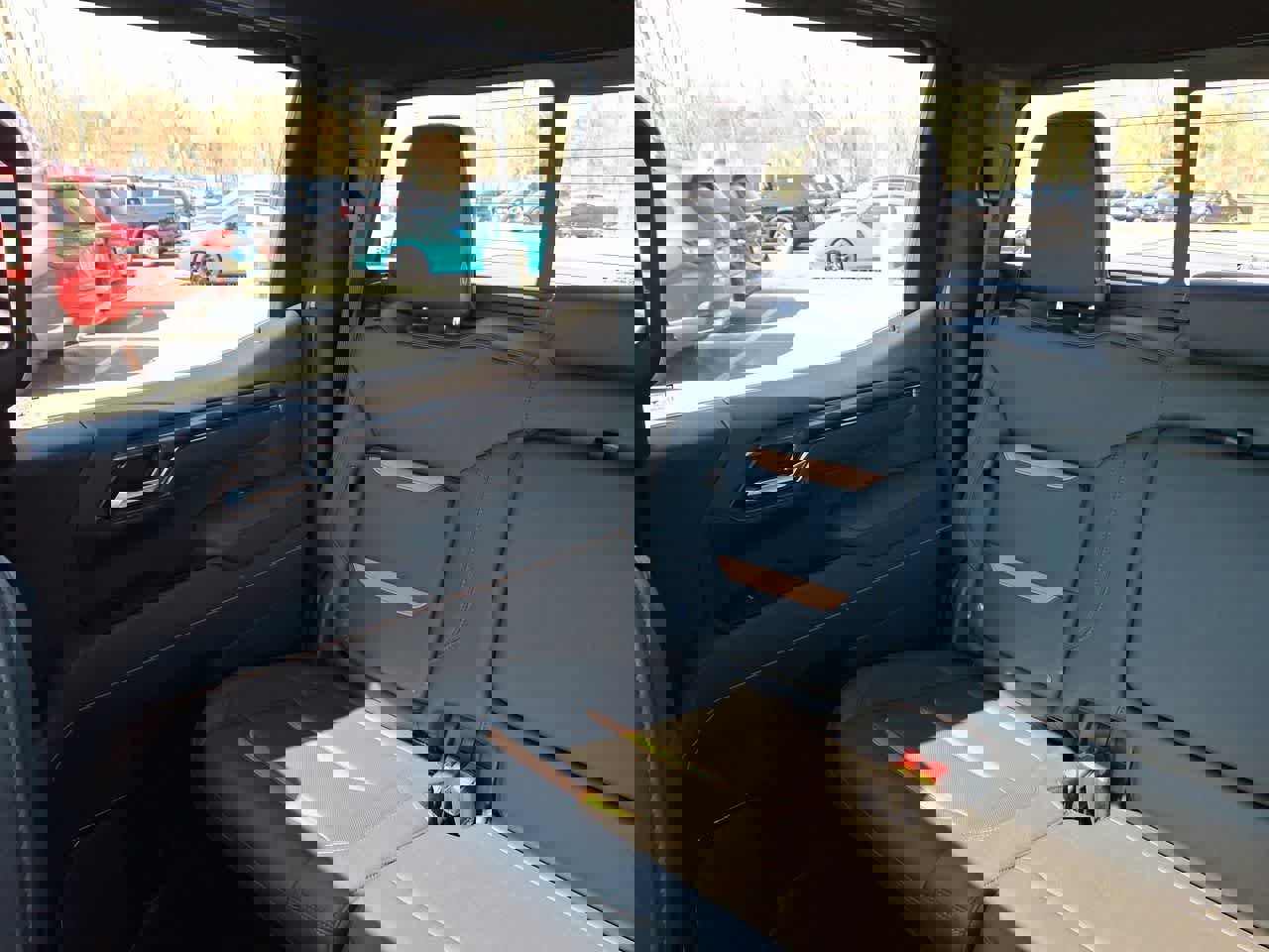 Used 2025 GMC Sierra 1500 AT4 w/ Technology Package image 12