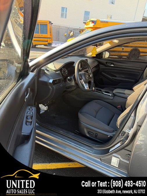 Used 2019 Nissan Altima 2.5 S FWD image 18