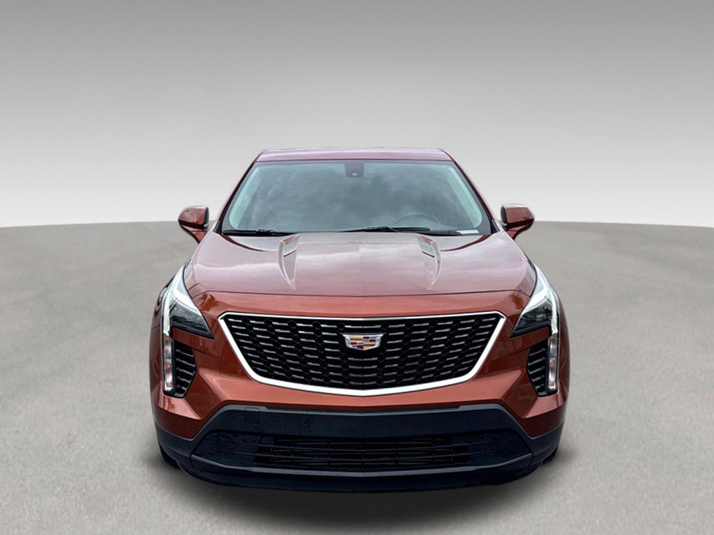 Used 2019 Cadillac XT4 Luxury FWD image 2
