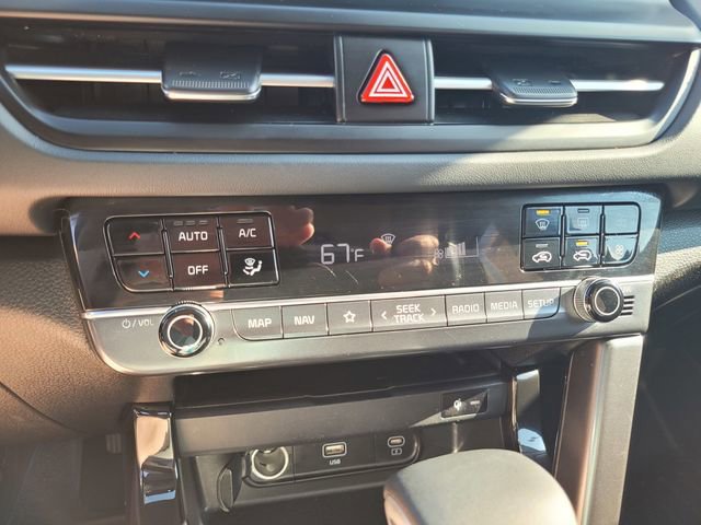 Used 2024 Kia Seltos SX w/ SX Sunroof Package image 24