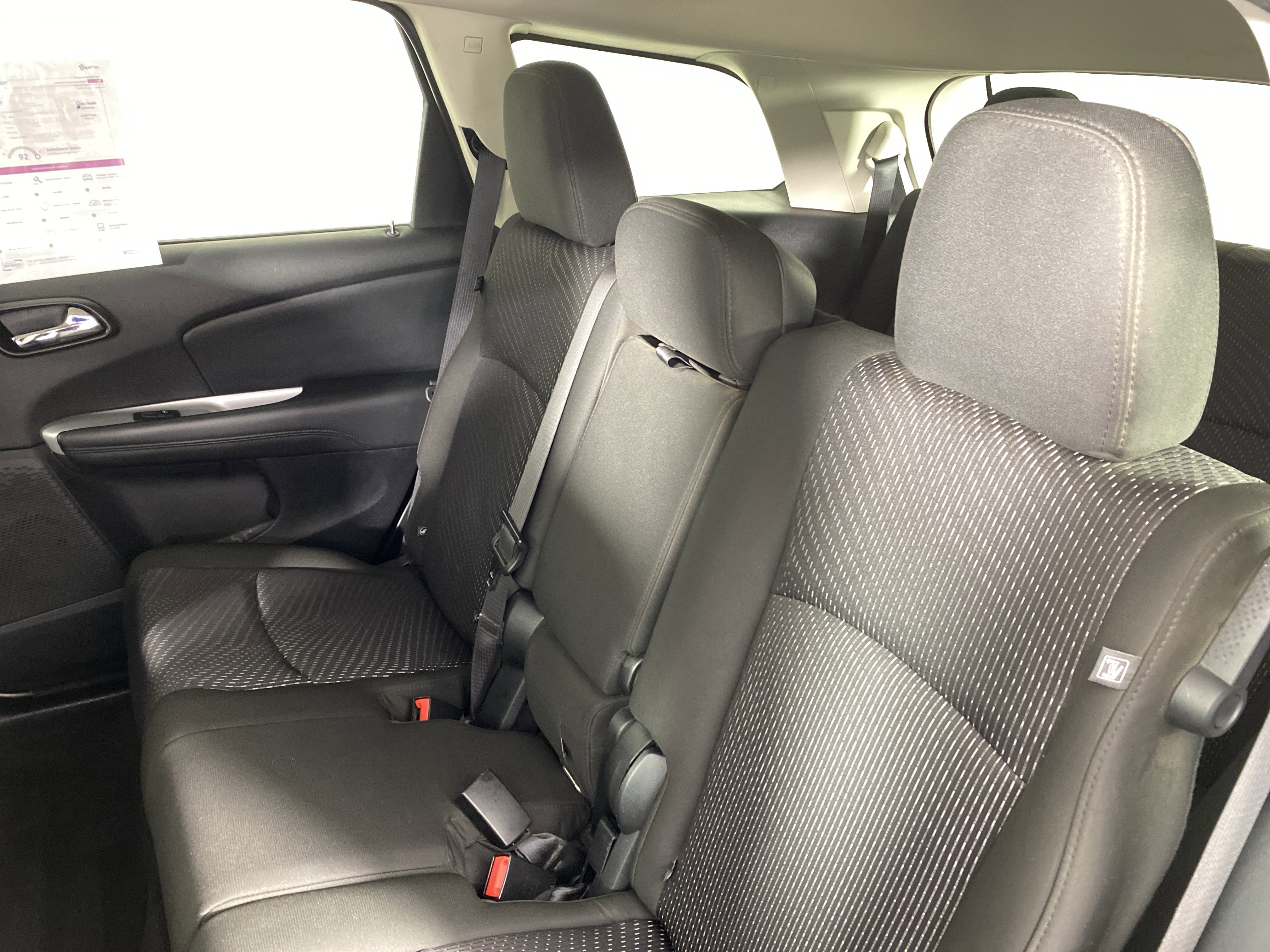 Used 2020 Dodge Journey SE image 27