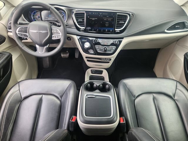 Used 2023 Chrysler Pacifica Touring-L FWD image 20