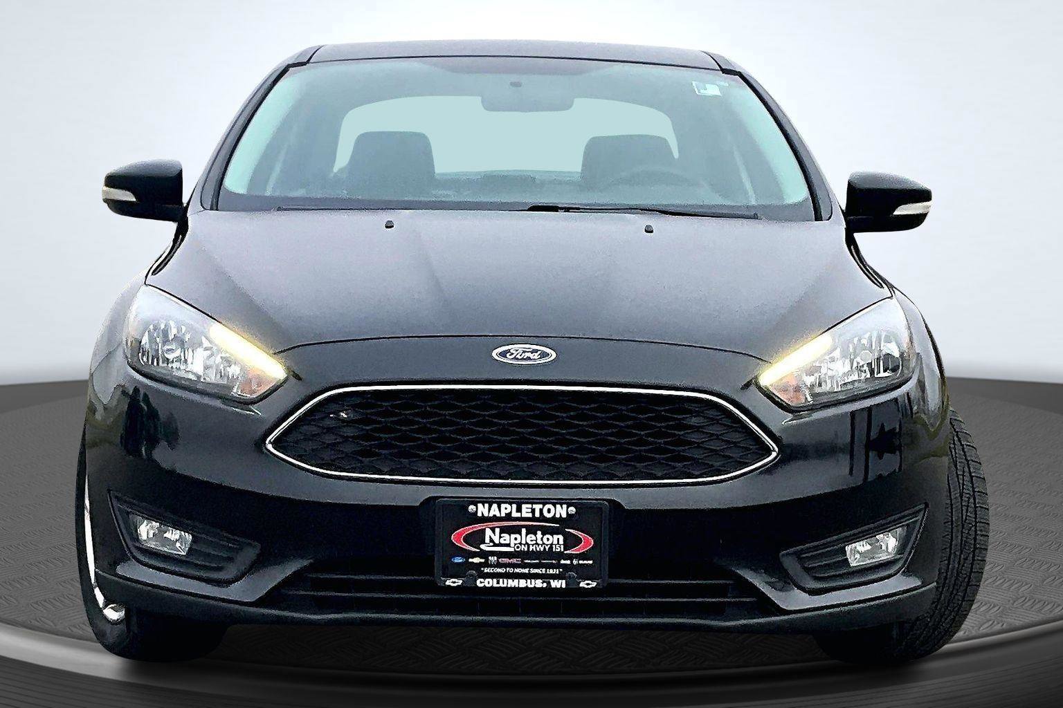 Used 2015 Ford Focus SE w/ Equipment Group 201A image 3