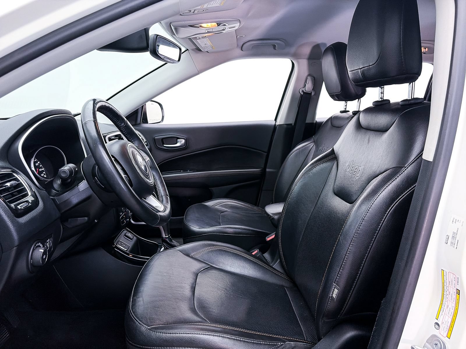 Used 2019 Jeep Compass Limited FWD image 12