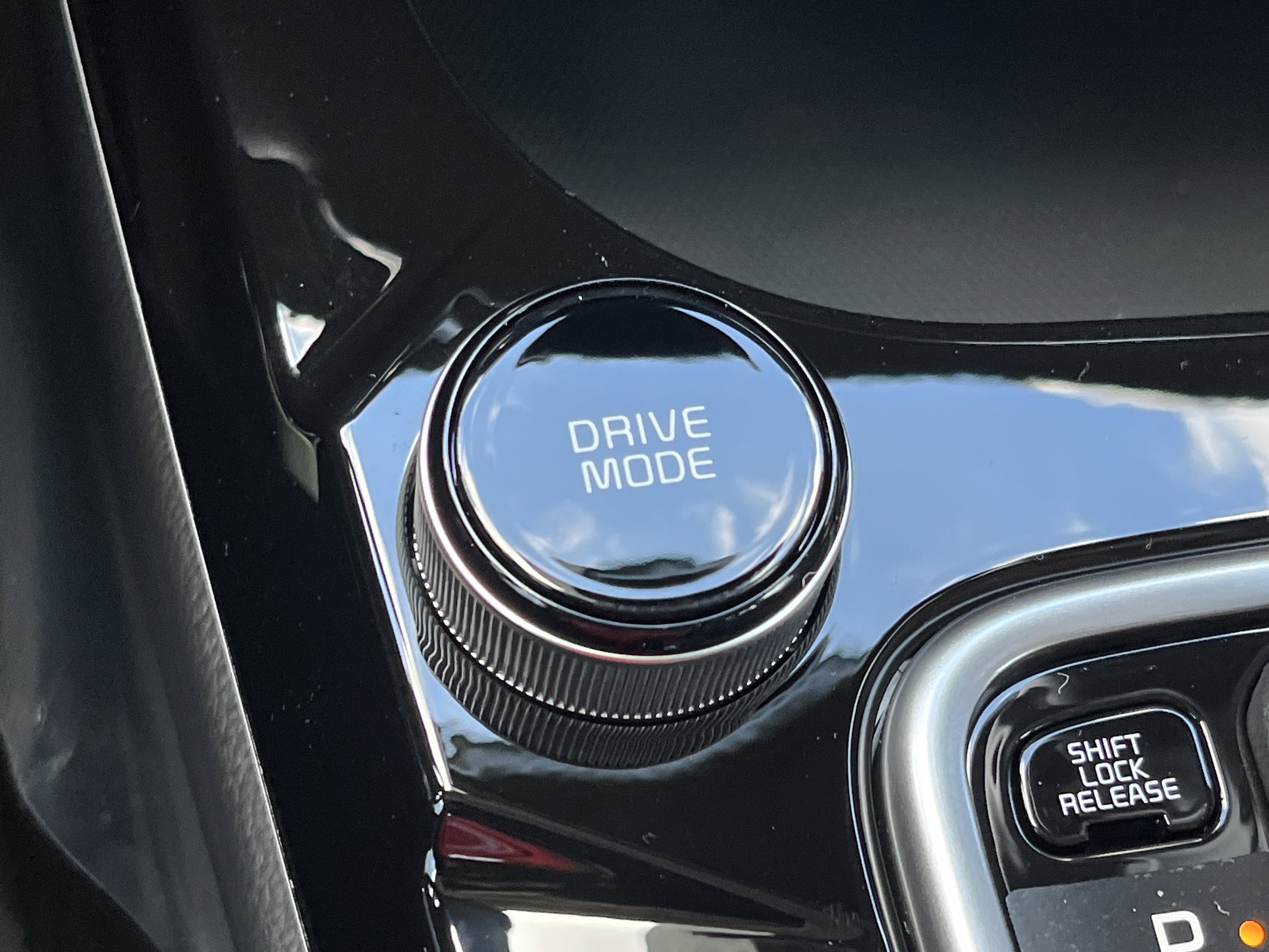 New 2026 Kia Seltos S FWD image 9