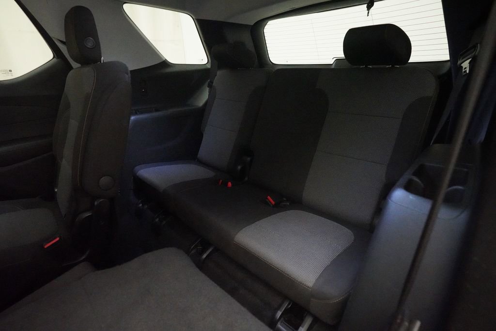 Used 2018 Chevrolet Traverse LT image 17