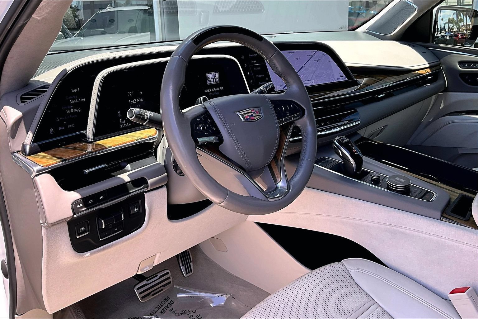 Used 2022 Cadillac Escalade Sport Platinum RWD image 14