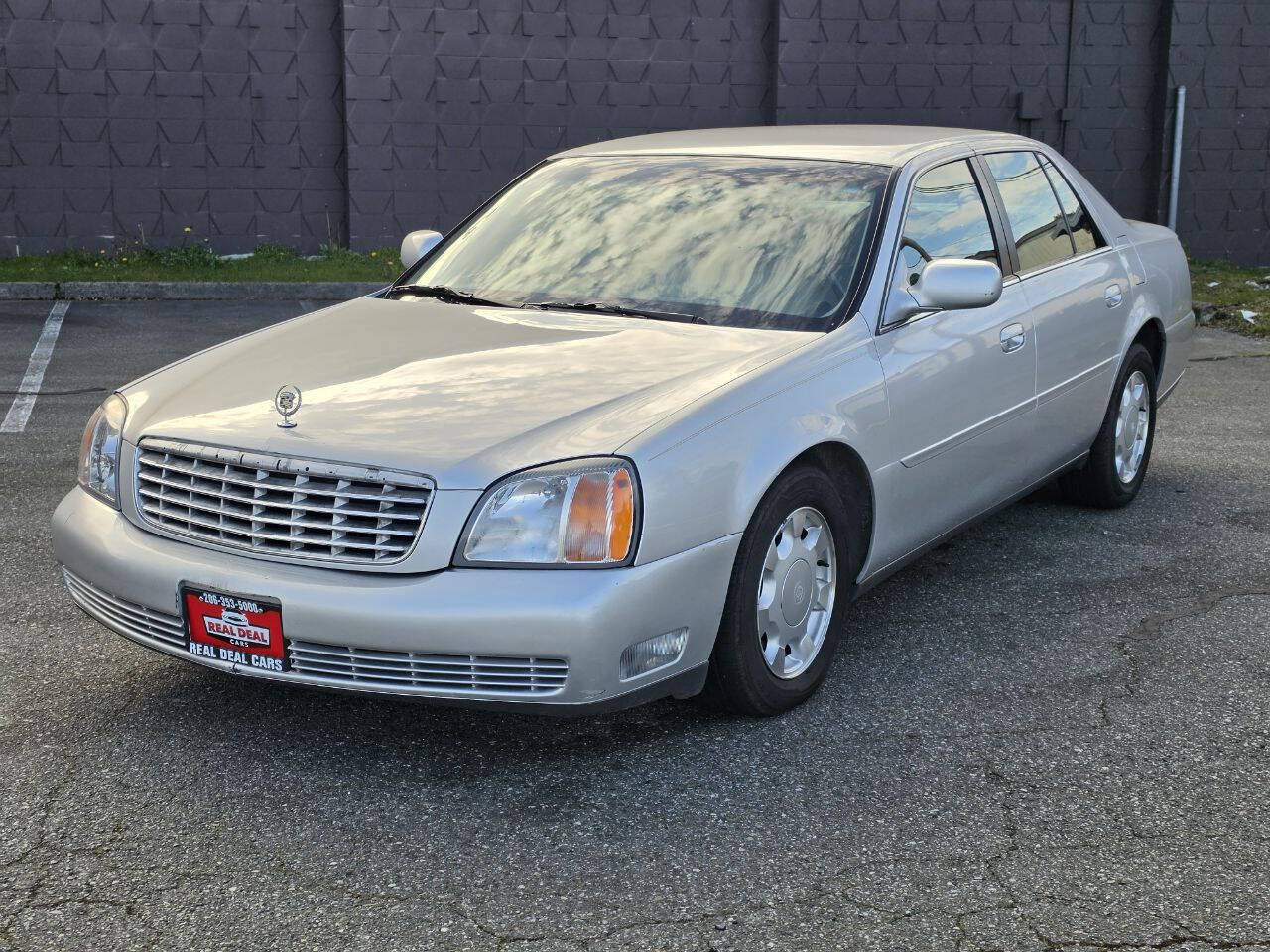 Used 2000 Cadillac De Ville FWD image 12