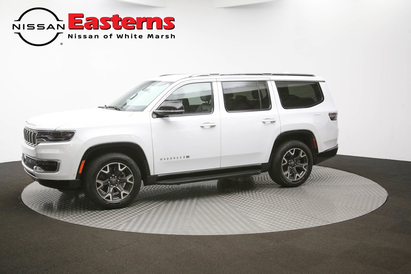 Used 2023 Jeep Wagoneer Series III w/ Preferred Equipment Group image 56