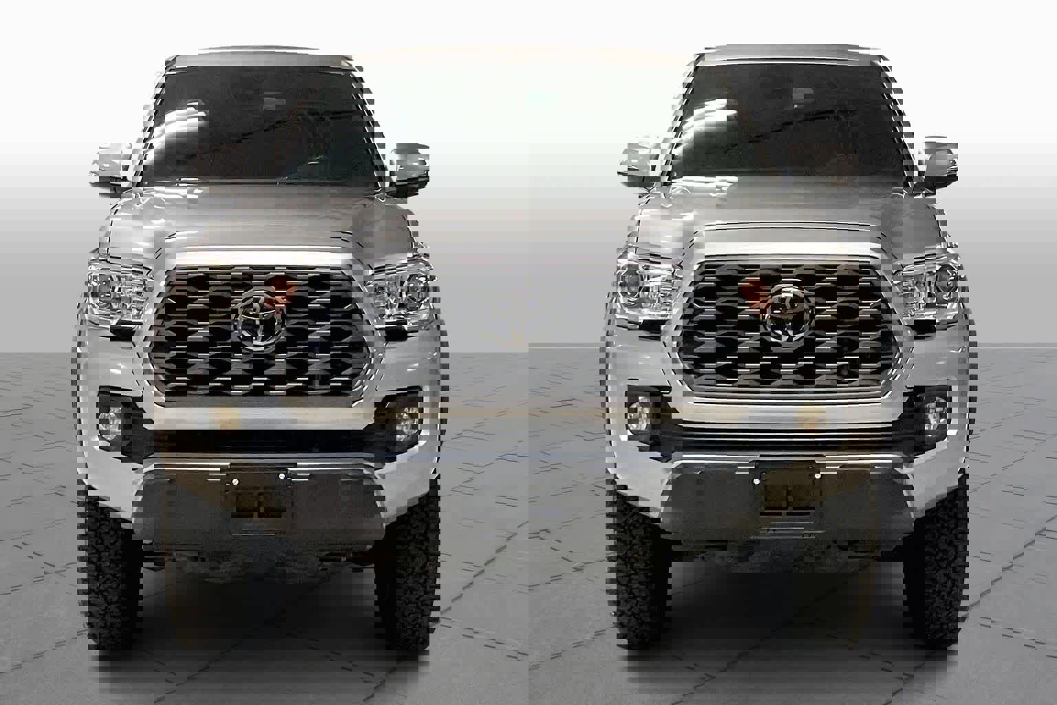 Used 2021 Toyota Tacoma TRD Off-Road image 4