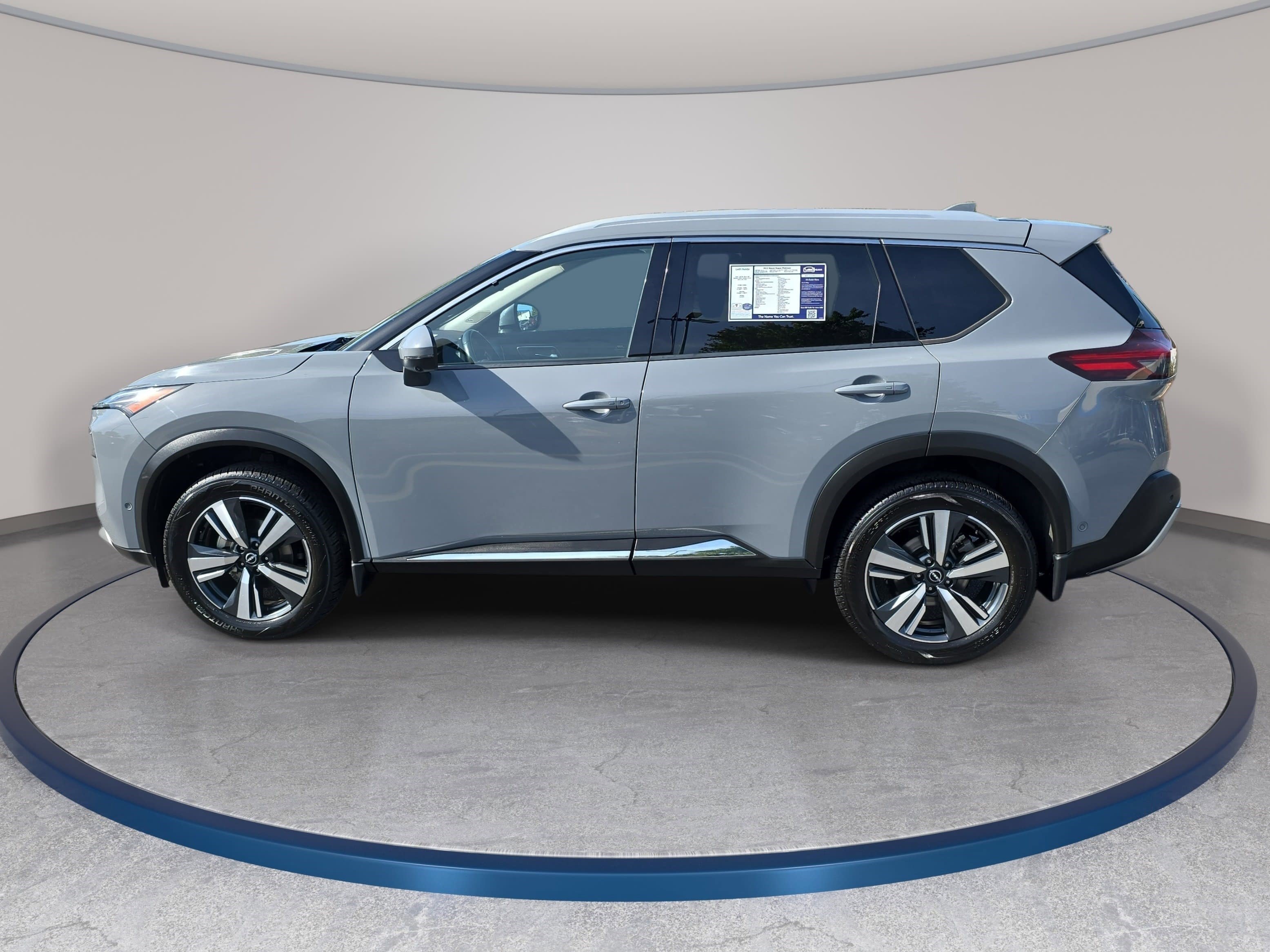 Used 2022 Nissan Rogue Platinum w/ Head-Up Display Package AWD/4WD image 8