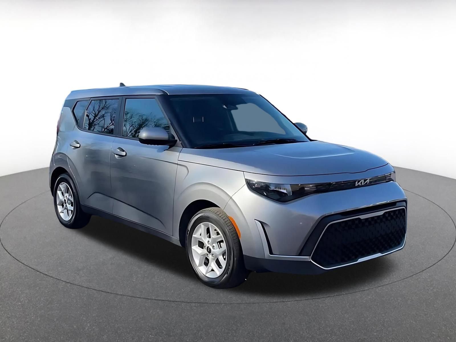 Used 2025 Kia Soul LX w/ LX Technology Package video 2