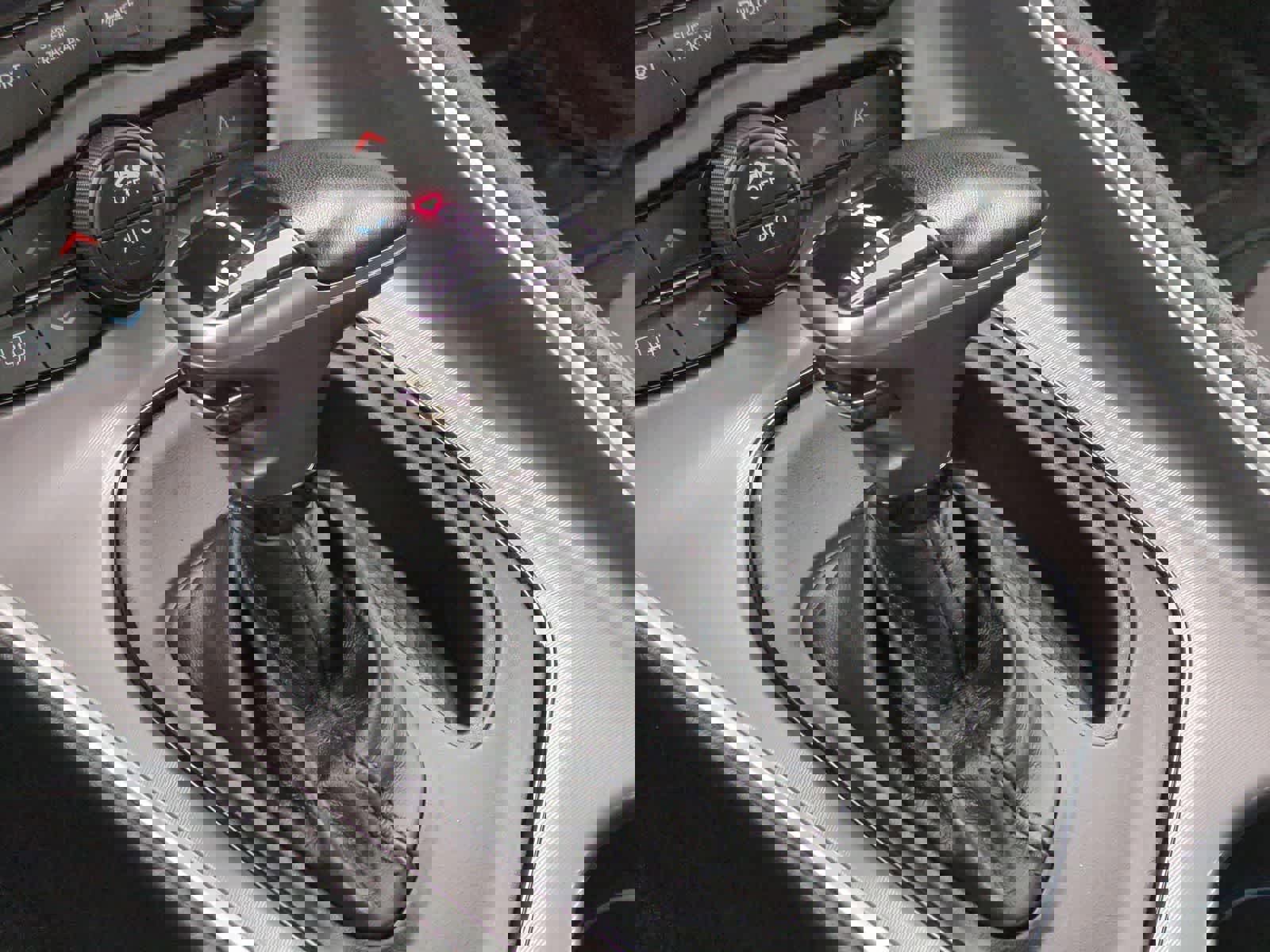 Used 2022 Dodge Challenger R/T w/ Driver Convenience Group image 30