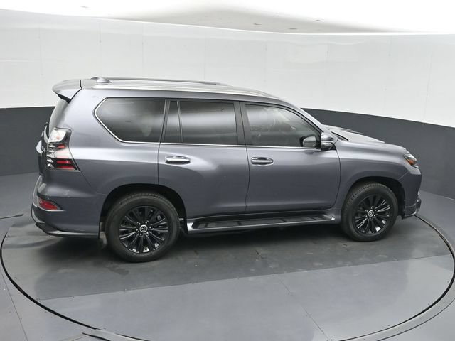 Used 2023 Lexus GX 460 Luxury w/ Sport Design Package AWD/4WD image 33