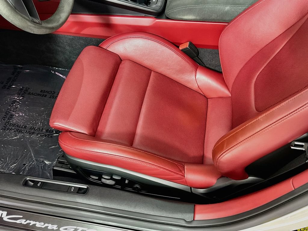 Certified 2022 Porsche 911 Carrera GTS RWD image 22