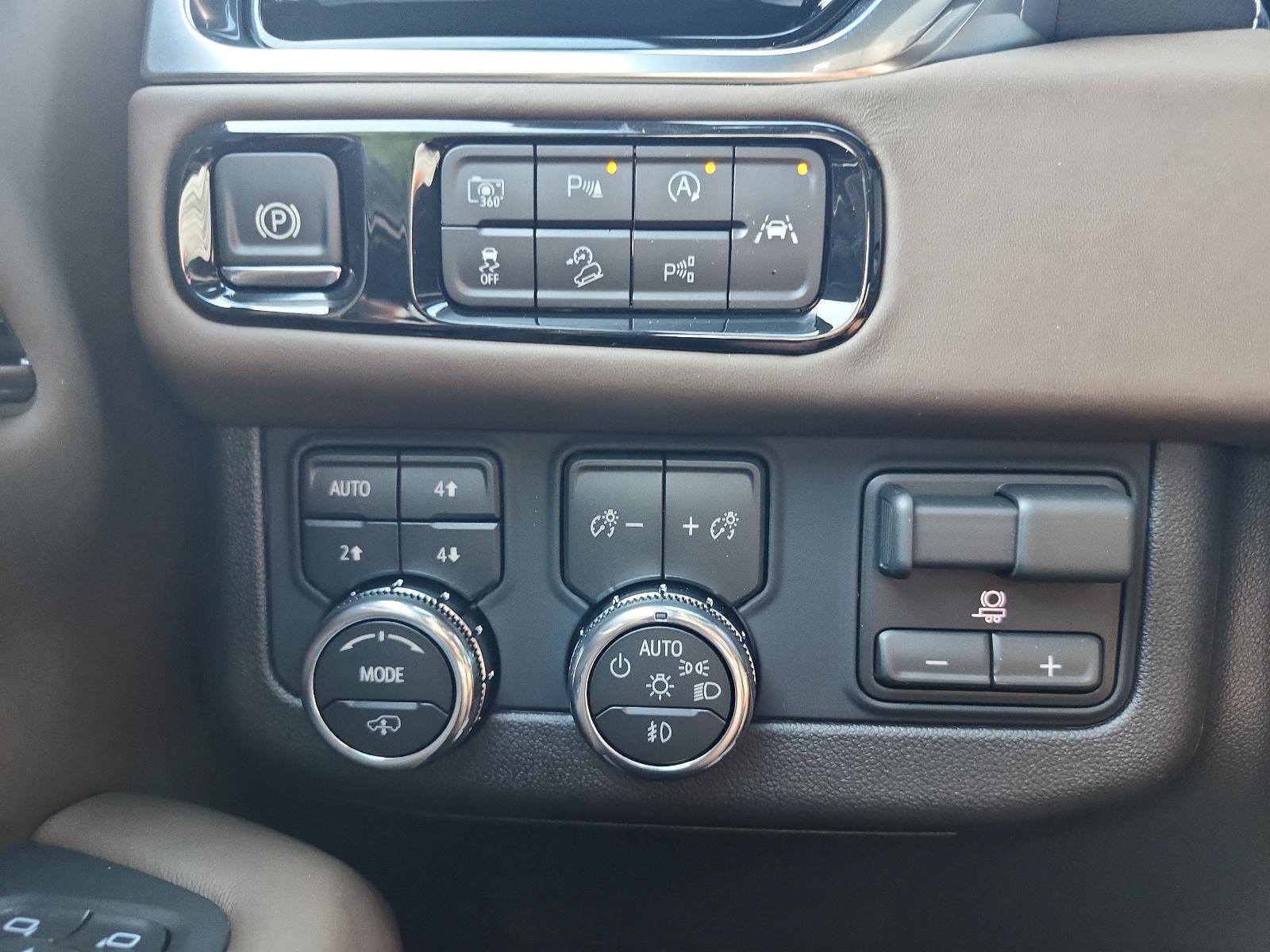 New 2026 GMC Yukon XL Denali Ultimate AWD/4WD image 20
