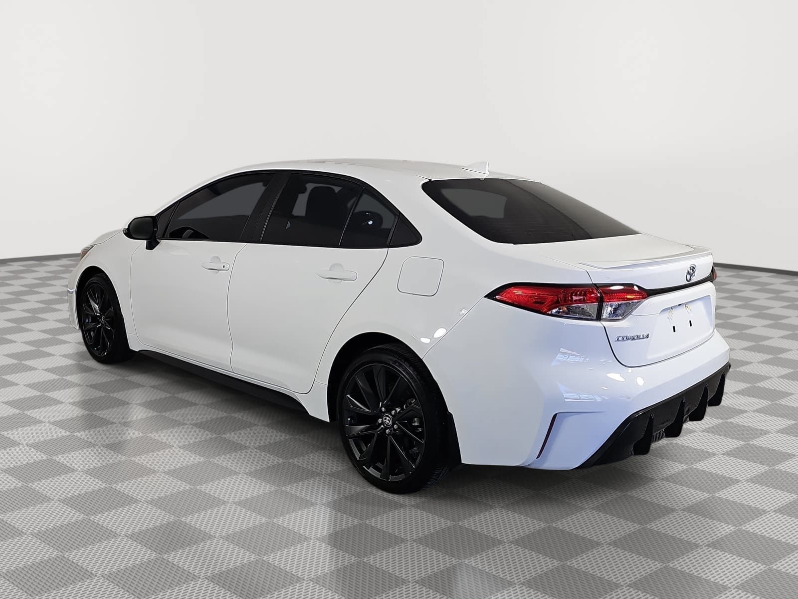 Used 2024 Toyota Corolla SE FWD image 6