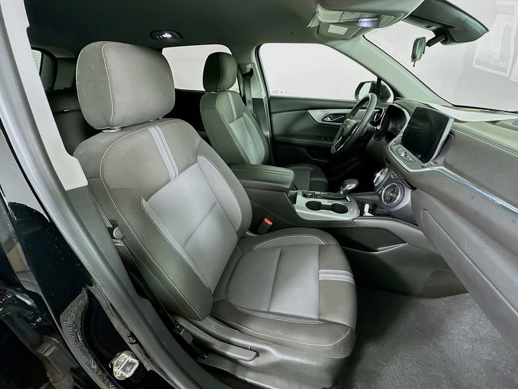 Used 2023 Chevrolet Blazer LT FWD image 35