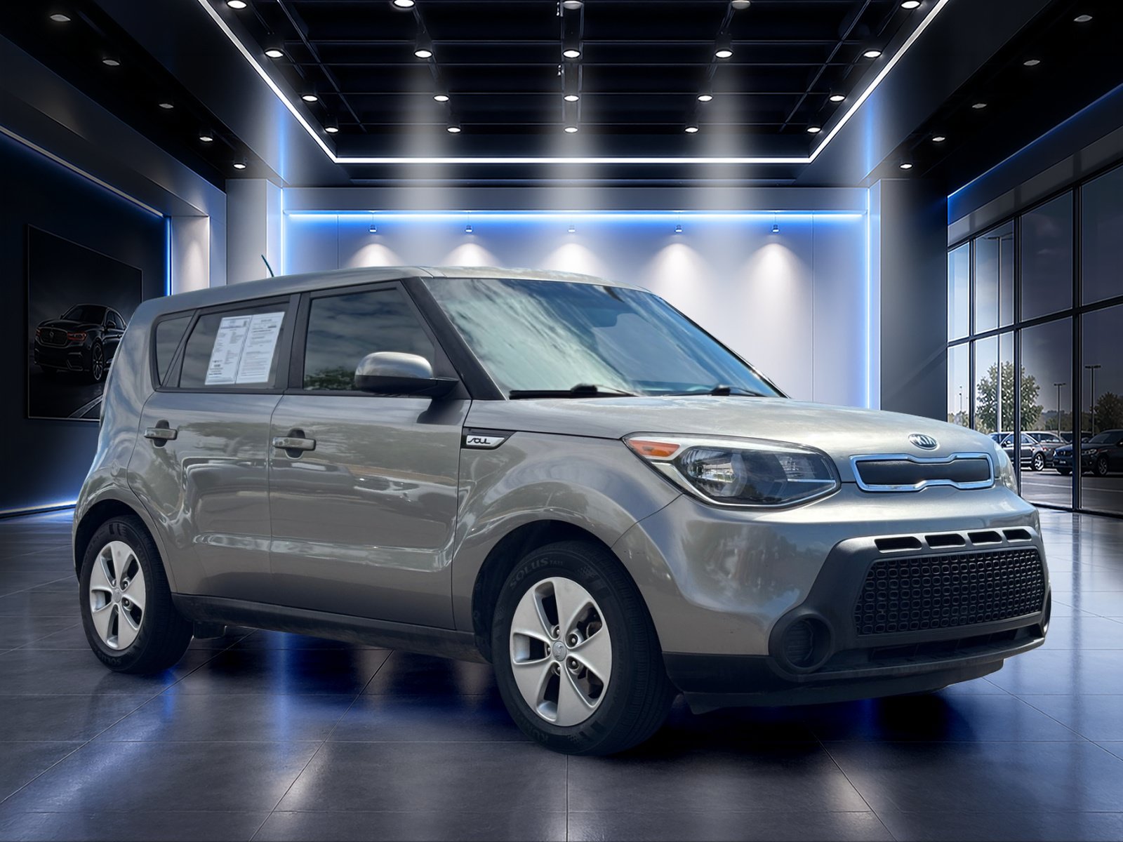 Used 2016 Kia Soul FWD image 2