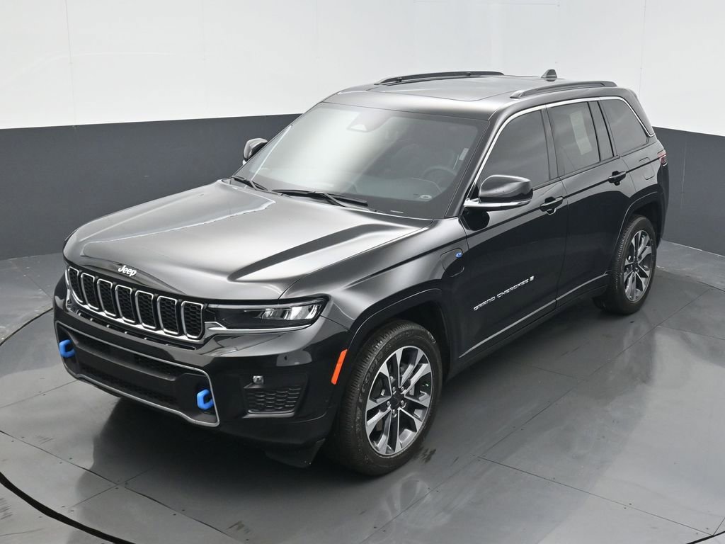 Used 2024 Jeep Grand Cherokee Overland w/ Luxury Tech Group IV image 9