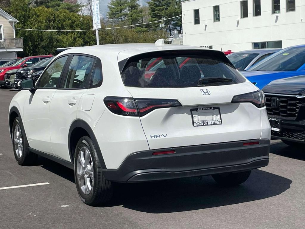 Certified 2024 Honda HR-V LX image 6