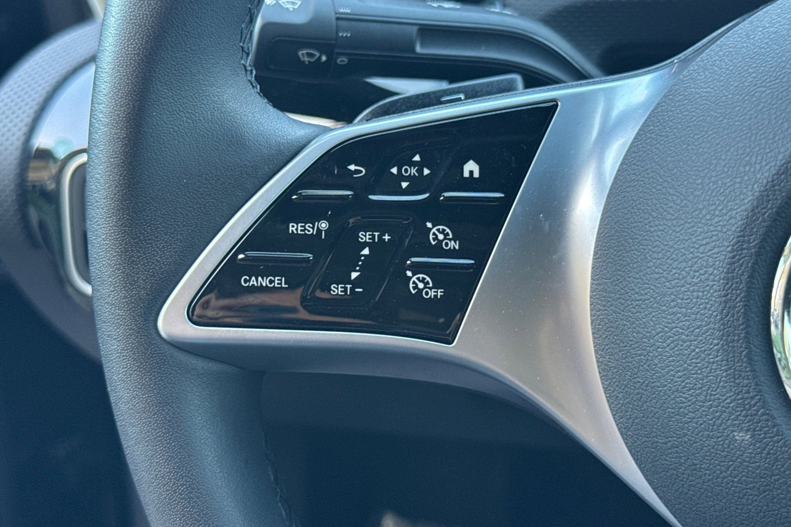 Certified 2025 Mercedes-Benz CLA 250 4MATIC image 26