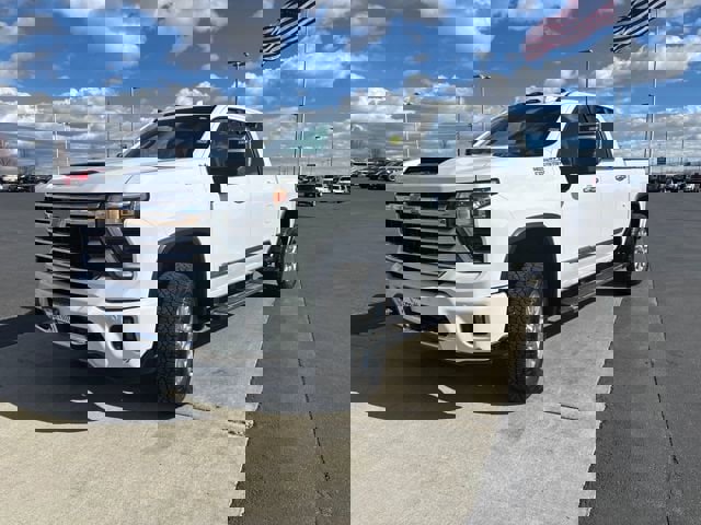 Certified 2024 Chevrolet Silverado 3500 High Country w/ Technology Package image 7