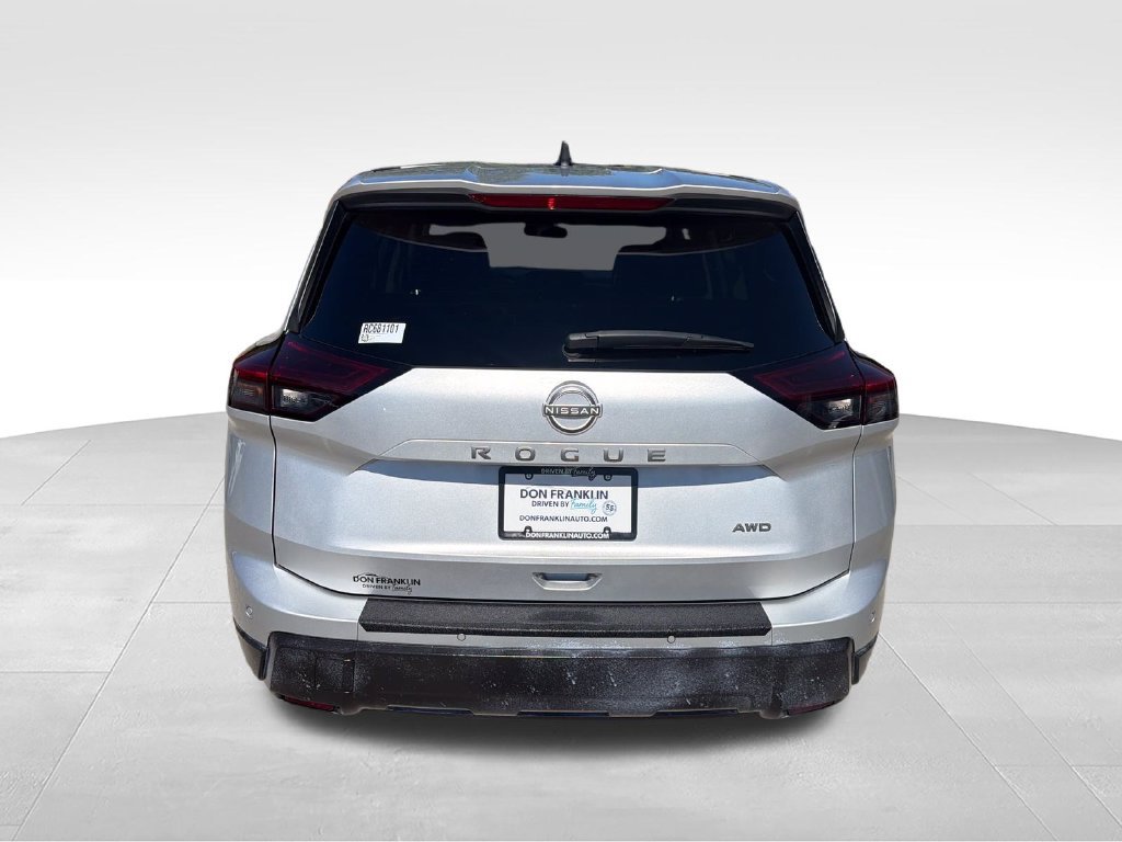 Used 2024 Nissan Rogue S AWD/4WD image 4