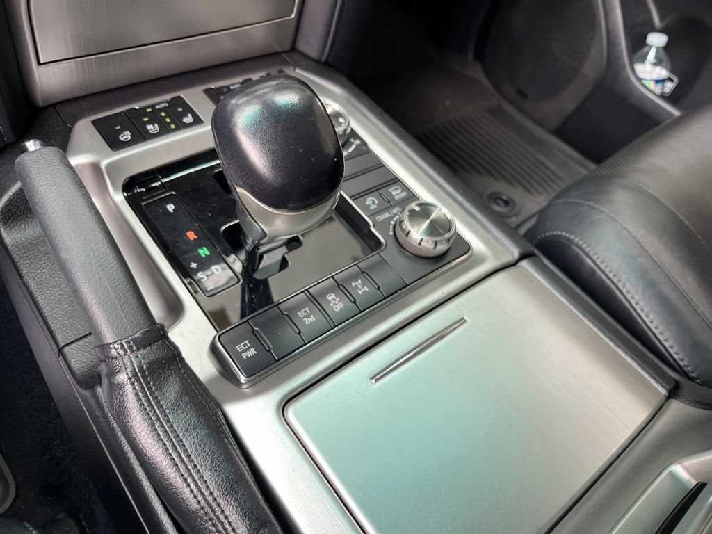 Used 2016 Toyota Land Cruiser AWD/4WD image 13